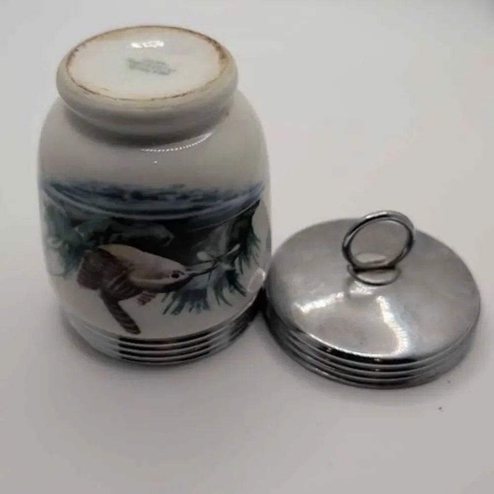 Vtg Royal Worcester Birds Porcelain Egg Coddler W/lid Wren & Finches